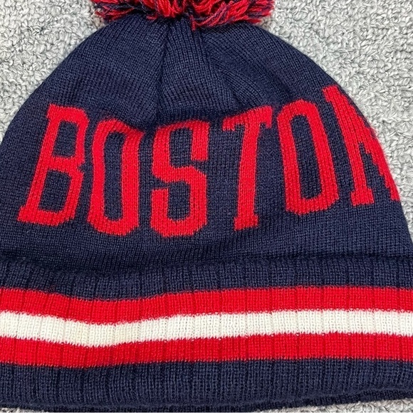 Boston Red Sox Winter Beanie Pom Pom Hat - Picture 2 of 6